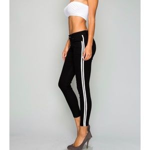 The Style Between Us Double side stripe jeans SZ 5